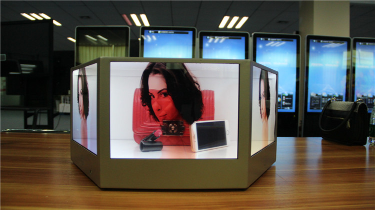 換個(gè)角度看世界，優(yōu)色多維透明廣告機(jī)領(lǐng)略動(dòng)靜結(jié)合之美