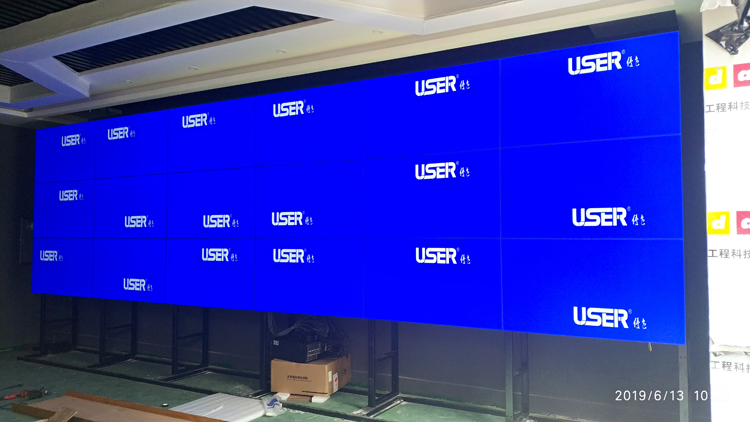 液晶拼接屏的功耗是多少？