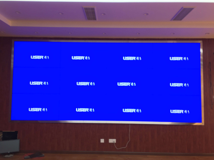 深圳“高富帥”地鐵11號(hào)線，全程選用優(yōu)色專顯高清設(shè)備      ______央視網(wǎng)全程報(bào)道，品牌來(lái)源實(shí)力，實(shí)力見證品質(zhì)