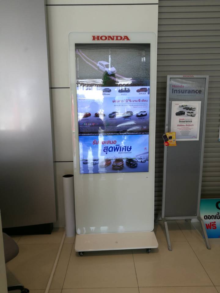 餐飲連鎖店廣告展示應(yīng)用液晶廣告機的趨勢