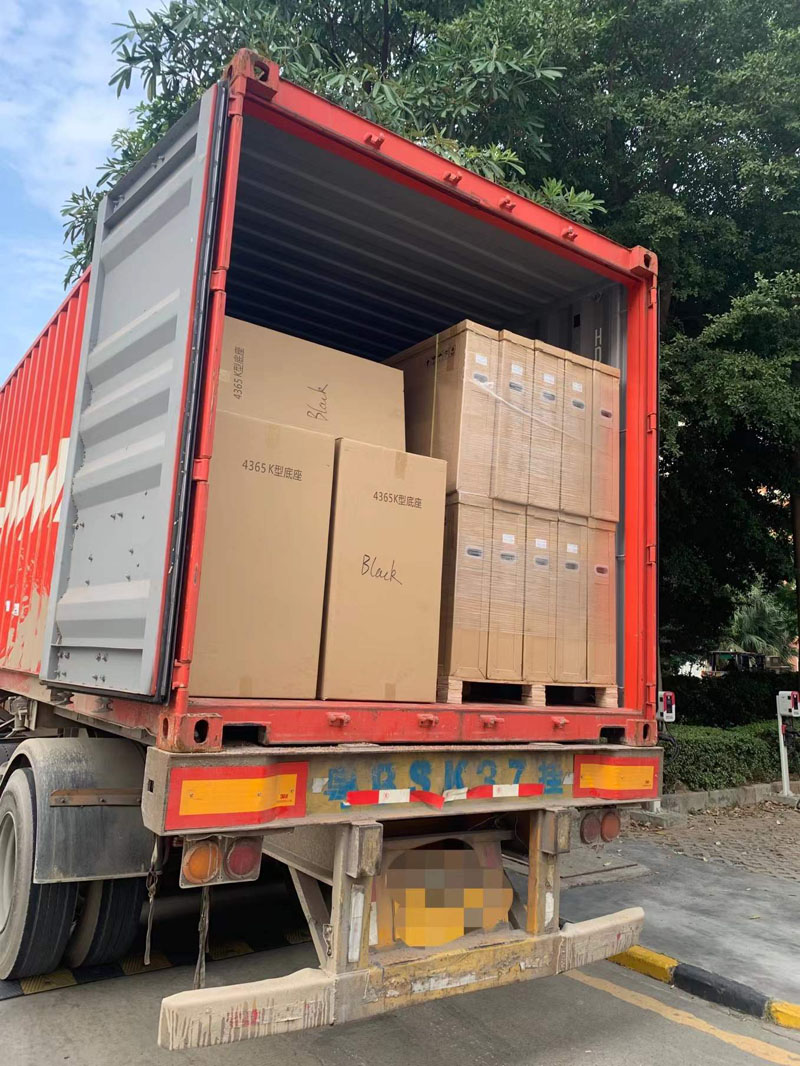 荷蘭鹿特丹60臺55寸立式廣告機(jī)+k字型臥式觸摸一體機(jī)